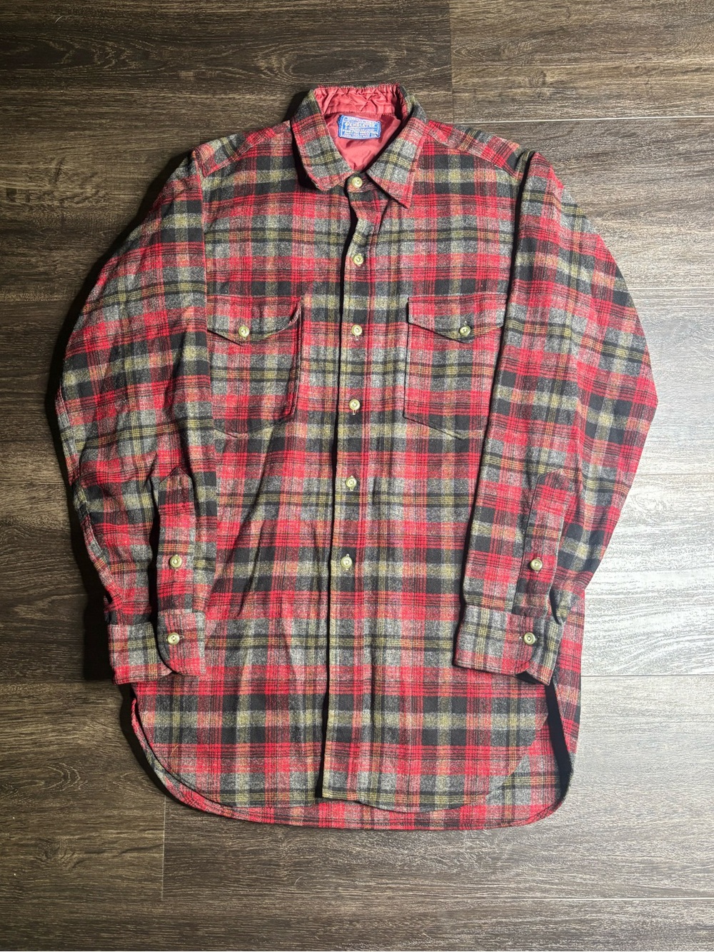 Pendleton Vintage Red Plaid Wool Flannel Shirt Mens 15 USA Made Button Down